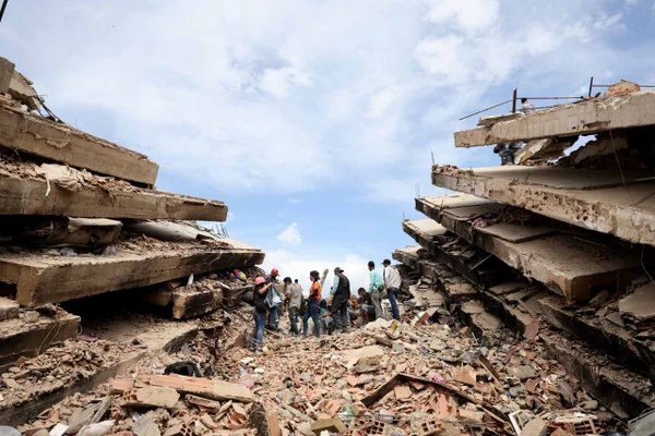 Sobe para 1.943 o número de mortos em terremotos na Venezuela - destaque galeria