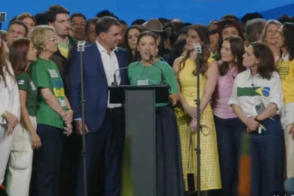 Entorno de Tarcísio vê falta de peso em agenda econômica de Flávio - destaque galeria