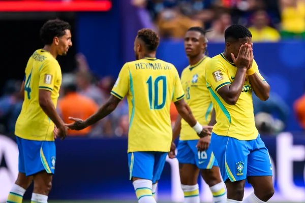 Seleção Brasileira acumulou marcas negativas no ciclo de quatro anos - destaque galeria