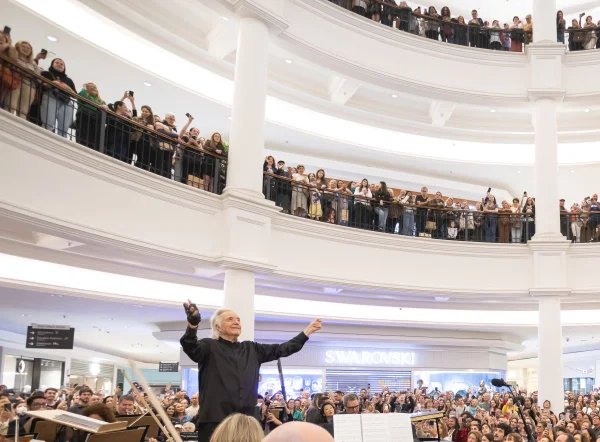 João Carlos Martins, Vindos de Longe e Samba do Cruz: o fim de semana em SP - destaque galeria