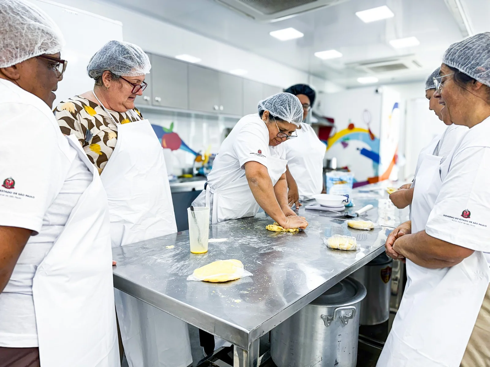 Estado de SP tem 961 vagas de emprego no setor de alimentação nesta semana; confira